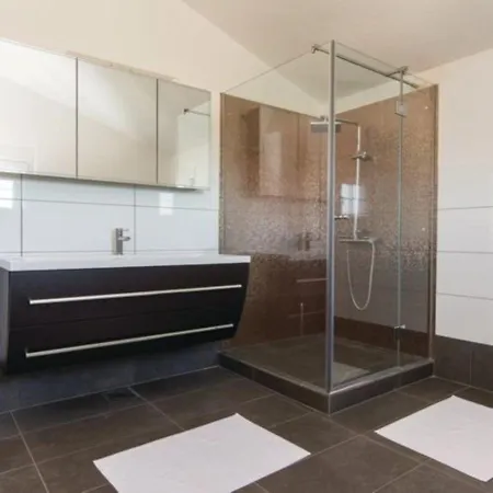 Ferienhaus Laura Mit Pool Fur 10 Leute Stankovci (Zadar)