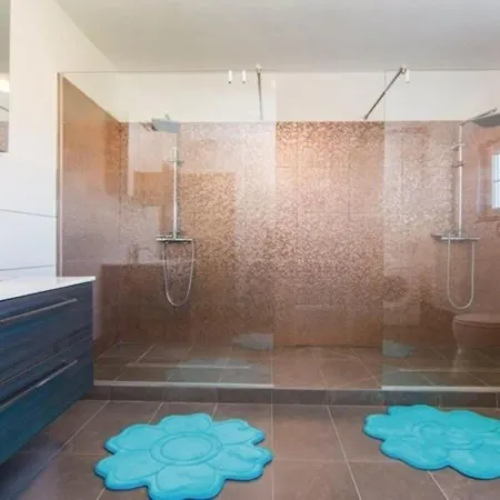 Holiday home Ferienhaus Laura Mit Pool Fur 10 Leute *